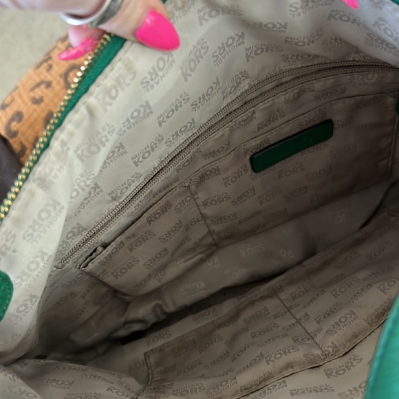 MK Green Handbag - Picture 8 of 9